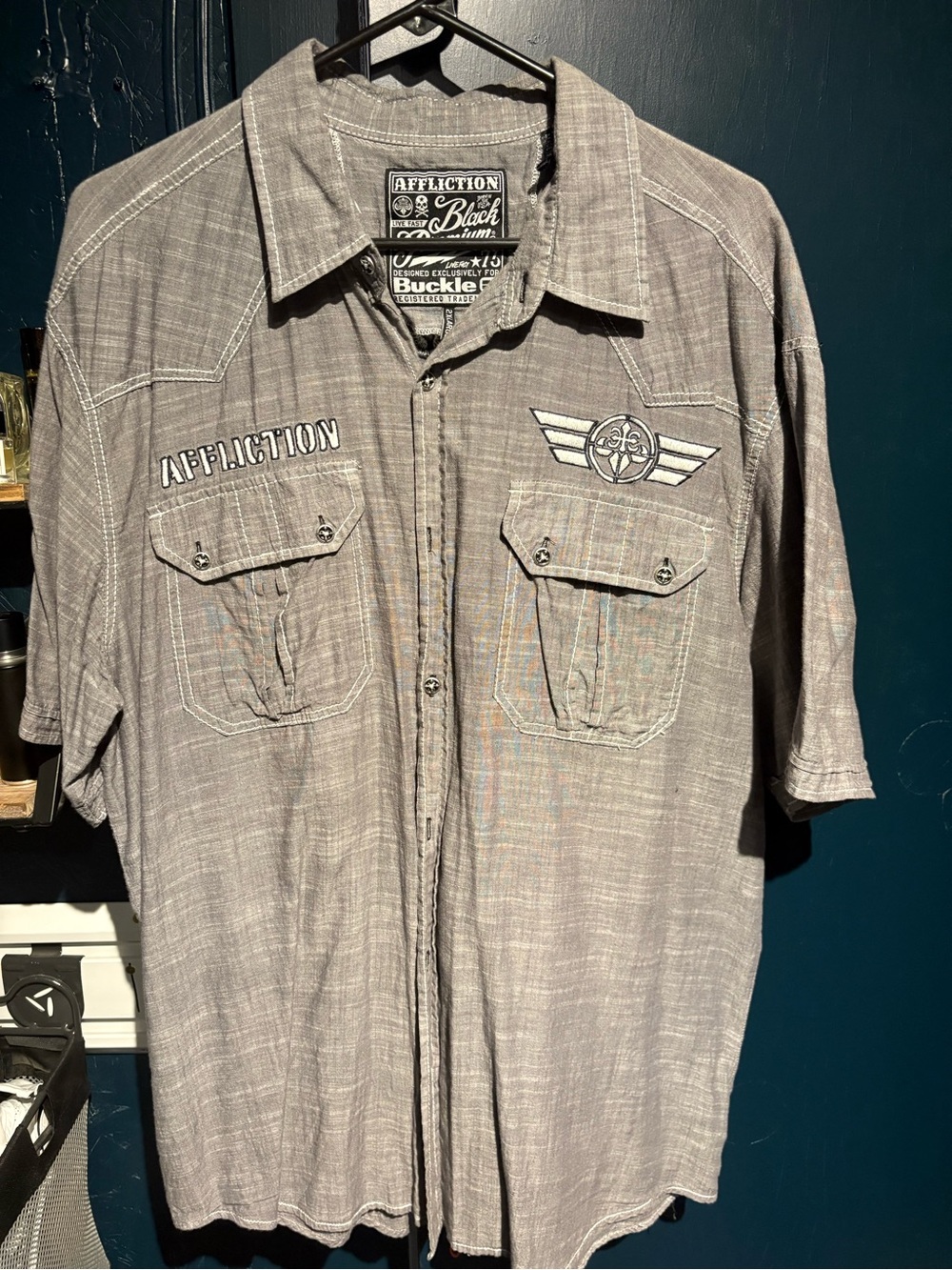 Affliction Men's Gray Short-Sleeve Button-Down Shirt with Chest Pockets